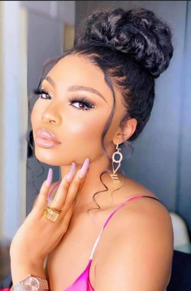 Lot de 9 produits phyto collagèn, ladies shine, gluta White glitter glutathione blanchissant ( cure 6 mois)