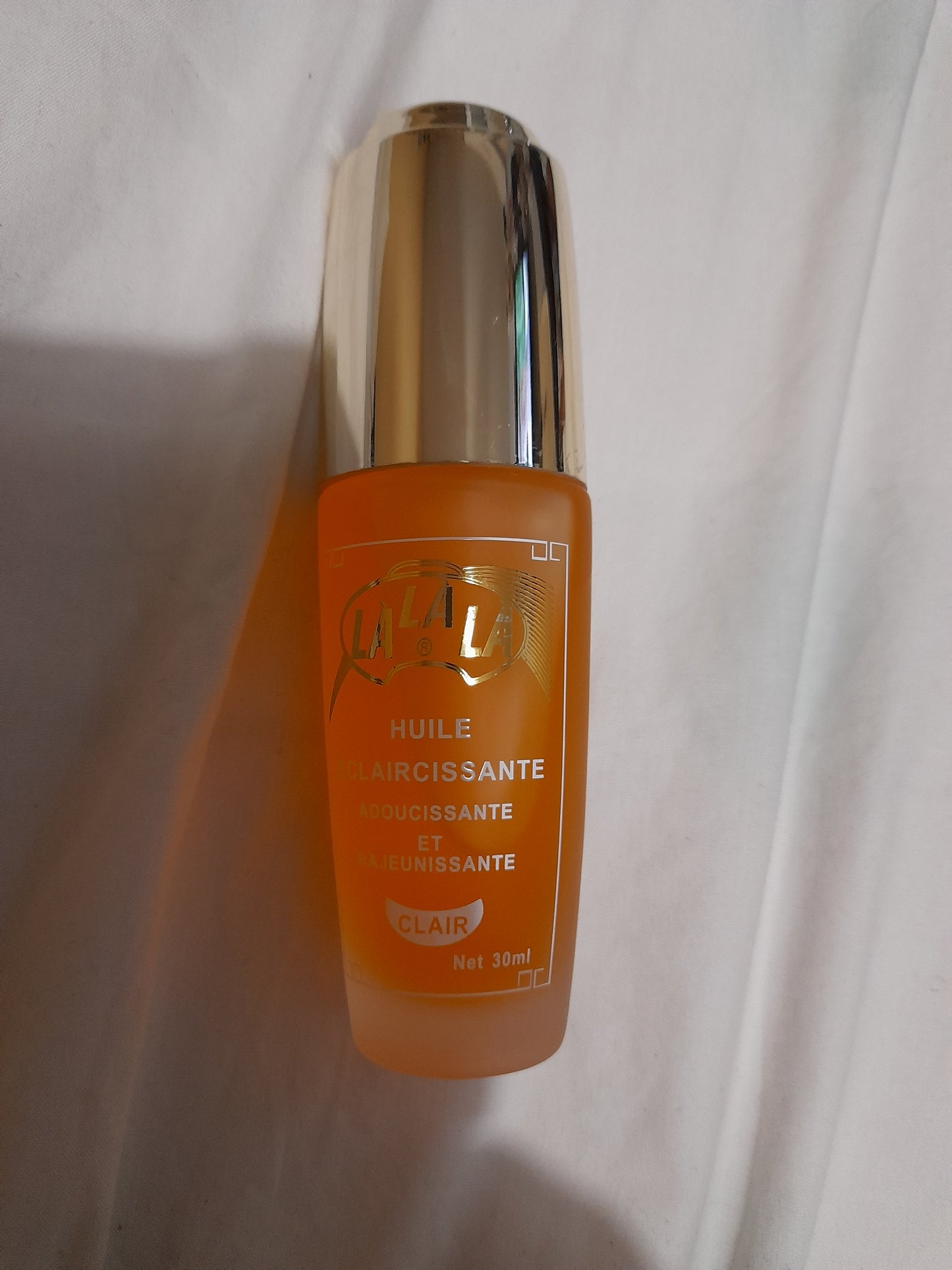30ml Huile Eclaircissant lalala Petite Bouteille , a base de vitamine E