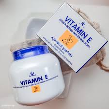 AR VITAMINE E,  CRÈME RÉPARATRICE, VERGETURES, ET SAVON 200ml, 100g